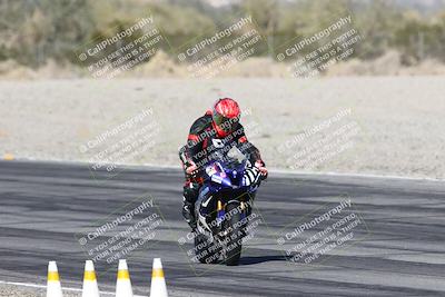 media/Dec-06-2025-CVMA (Sat) [[4a896cc04c]]/Race 4-Formula Middleweight/